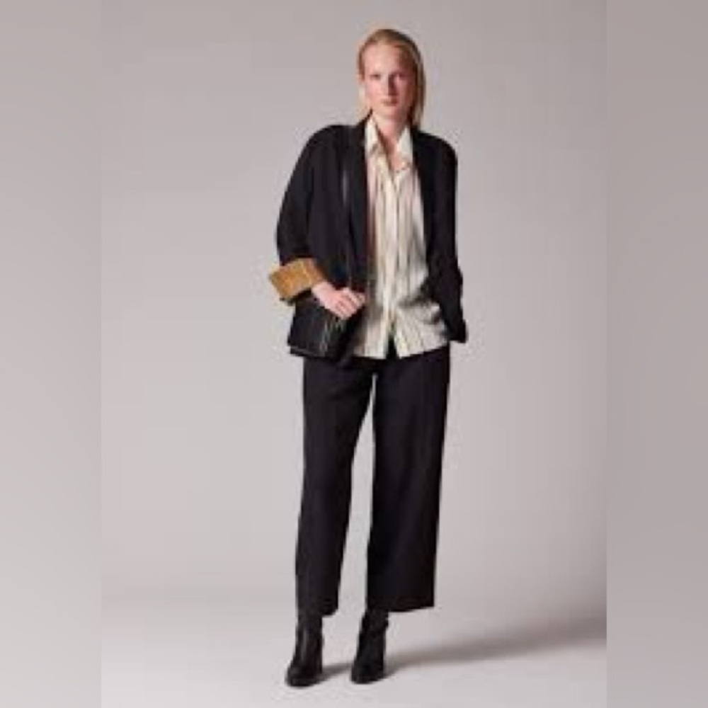 Pure Collection laundered 100% linen Women's 2-button Blazer
